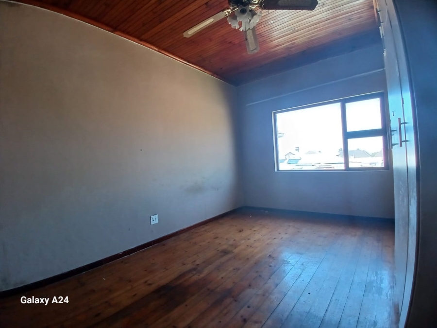 2 Bedroom Property for Sale in Quigney Eastern Cape